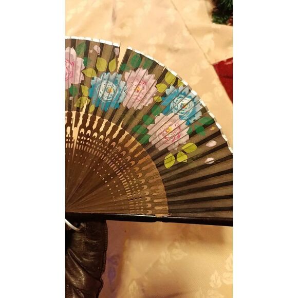 Vintage rose wood and silk Oriental hand fan in fair condition still useable but - Picture 3 of 15